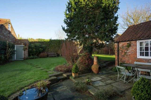  Image of 4 bedroom Detached house for sale in Main Street Sutton-on-the-Forest York YO61 at Main Street Sutton-On-The-Forest York, YO61 1DW